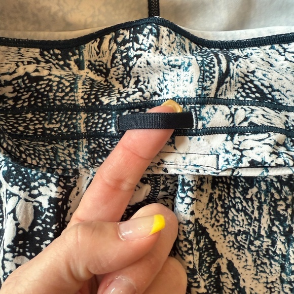 Lululemon Speed Up Tight *Full-On Luxtreme 28" Wildwood Multi 45484 - Picture 14 of 16